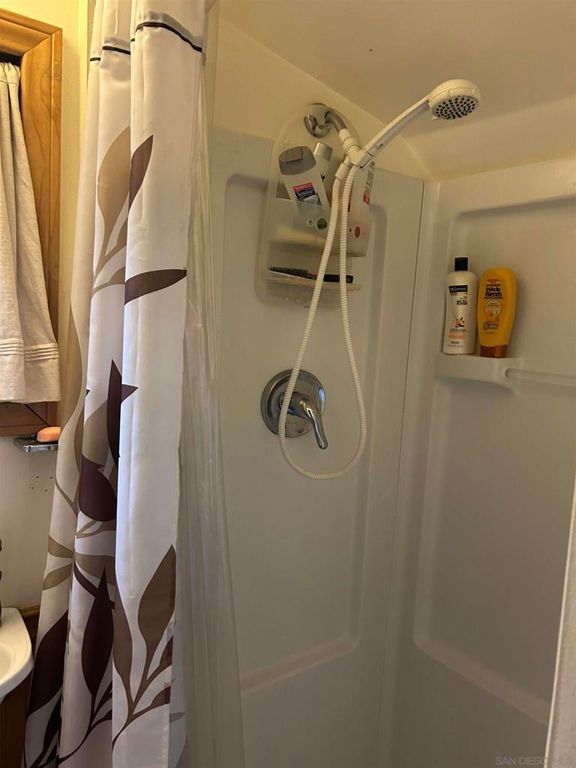 Image 17 of property listing at Address unavailable.