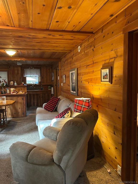 Image 7 of property listing at Address unavailable.