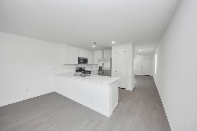 1031 Garnet Rain, Beasley, TX 77417