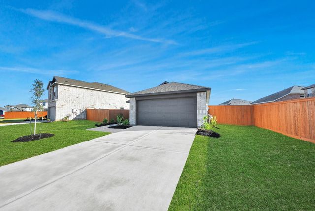 1031 Garnet Rain, Beasley, TX 77417