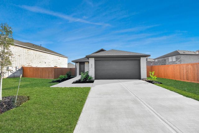 1031 Garnet Rain, Beasley, TX 77417