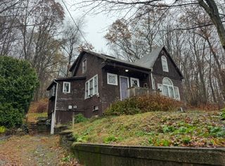 13 Wawecus Hill Road, Norwich, CT 06360