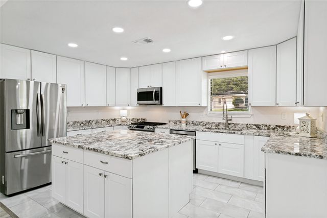 1210 Oakwood Trail, Southlake, TX 76092