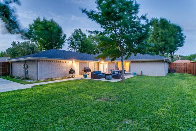 1210 Oakwood Trail, Southlake, TX 76092
