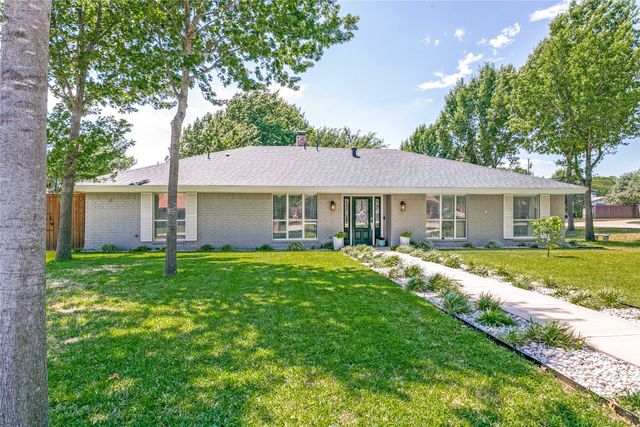 1210 Oakwood Trail, Southlake, TX 76092