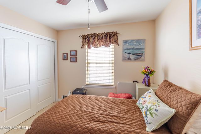 5 Prince Charles Drive, Toms River, NJ 08757