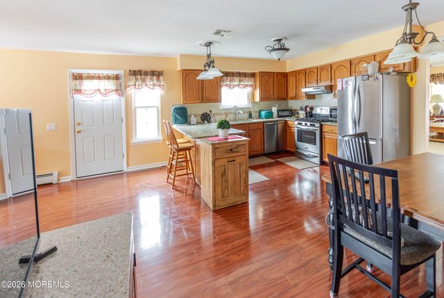 5 Prince Charles Drive, Toms River, NJ 08757