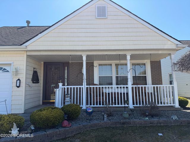 5 Prince Charles Drive, Toms River, NJ 08757