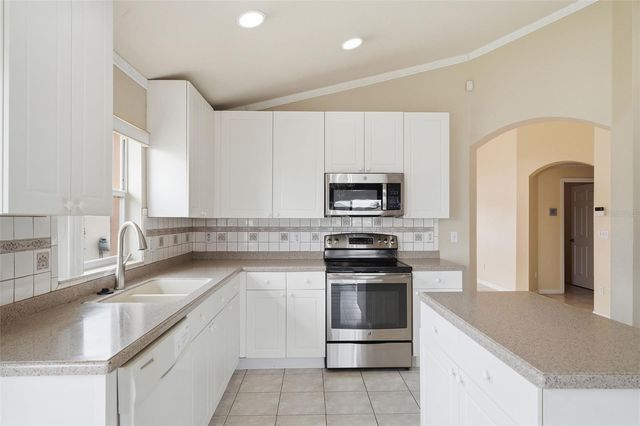 2819 MAGUIRE DRIVE, Kissimmee, FL 34741