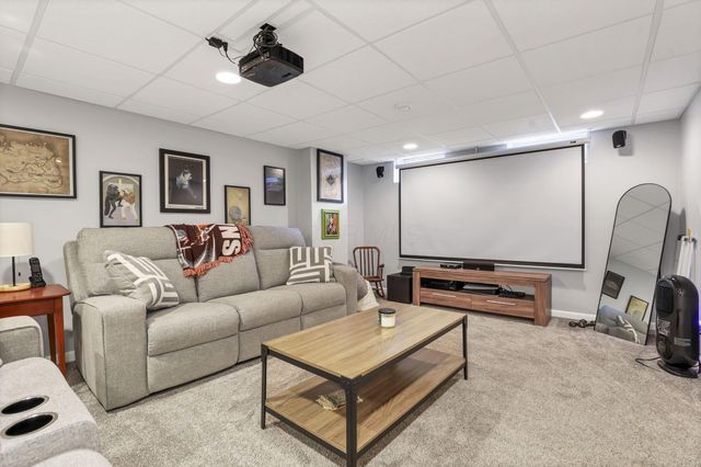 2673 Shrewsbury Road, Columbus, OH 43221