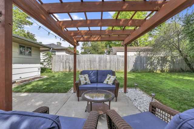 2673 Shrewsbury Road, Columbus, OH 43221