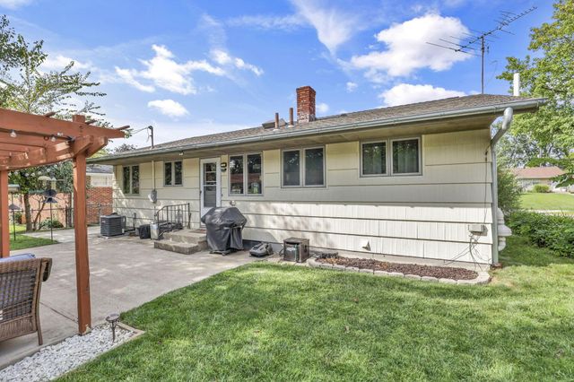2673 Shrewsbury Road, Columbus, OH 43221
