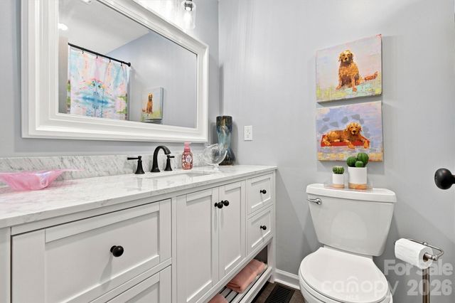215 Pinehurst Lane, Newton, NC 28658