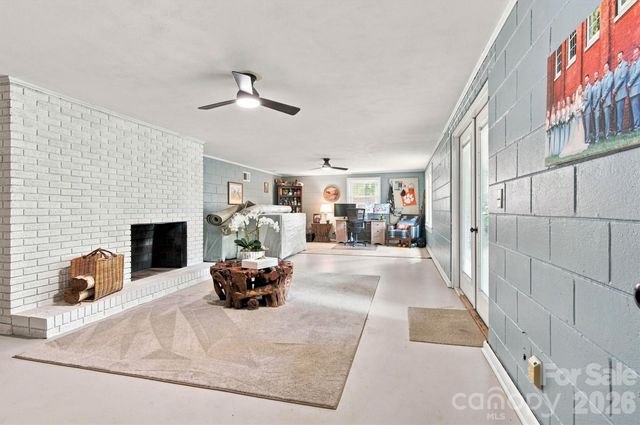 215 Pinehurst Lane, Newton, NC 28658