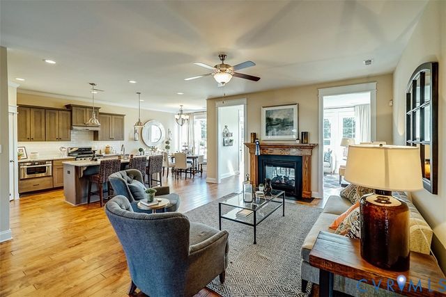 7822 Dandridge Dr, Quinton, VA 23141