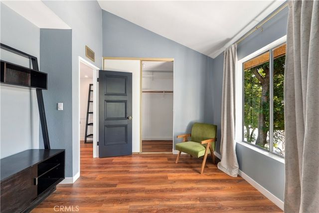 15207 Magnolia Boulevard 119, Sherman Oaks, CA 91403