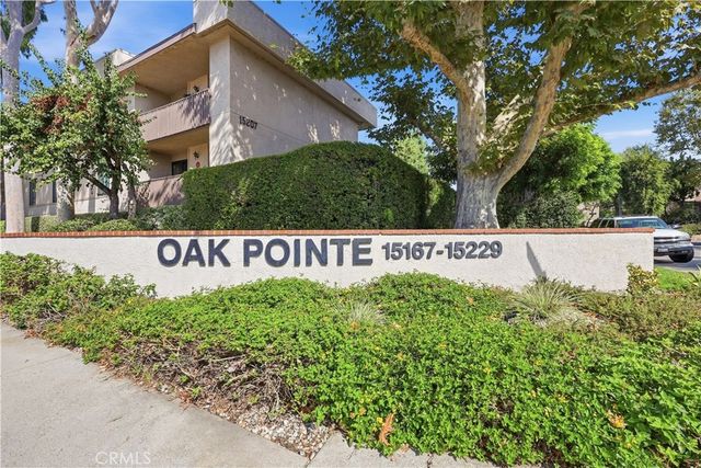 15207 Magnolia Boulevard 119, Sherman Oaks, CA 91403