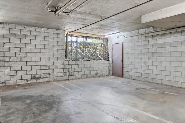 15207 Magnolia Boulevard 119, Sherman Oaks, CA 91403