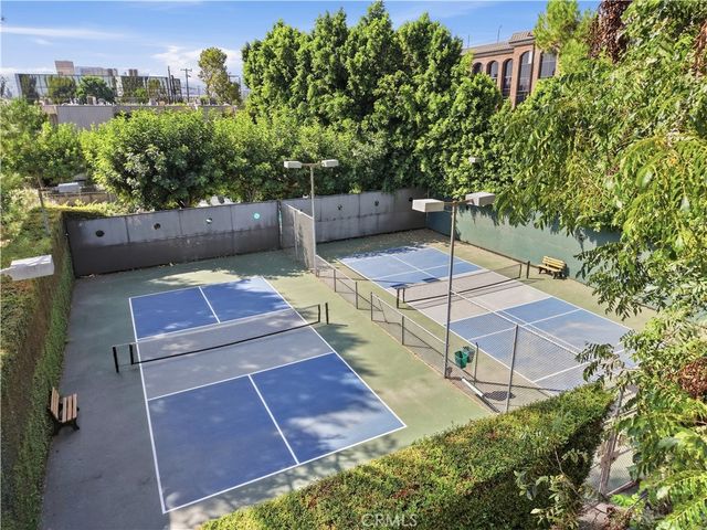 15207 Magnolia Boulevard 119, Sherman Oaks, CA 91403