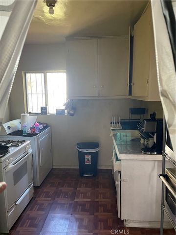 107 E 67th, Los Angeles, CA 90003