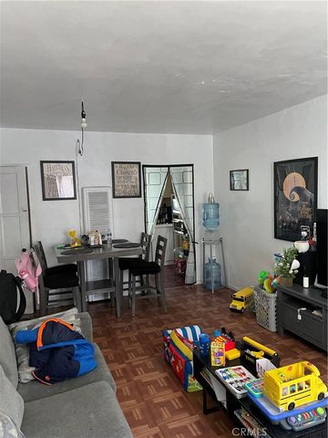 107 E 67th, Los Angeles, CA 90003