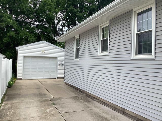 408 Kingsley Avenue, Waterloo, IA 50701
