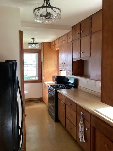 408 Kingsley Avenue, Waterloo, IA 50701