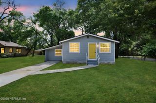 9076 1ST Avenue, Jacksonville, FL 32208