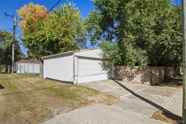 16803 Marlowe Street, Detroit, MI 48235