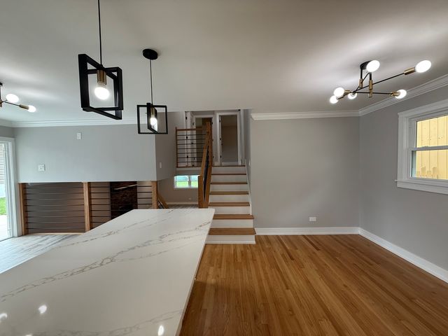 7716 Cronin Avenue, Justice, IL 60458