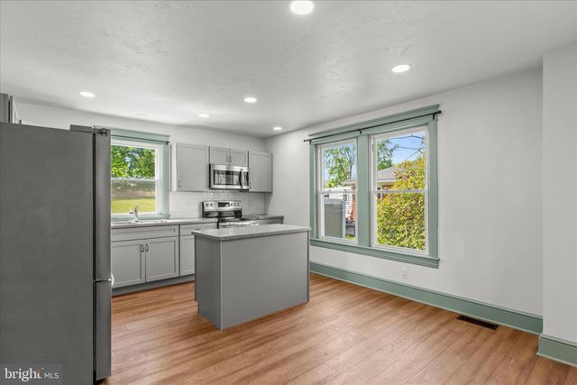 7630 LINCOLN HWY, Abbottstown, PA 17301