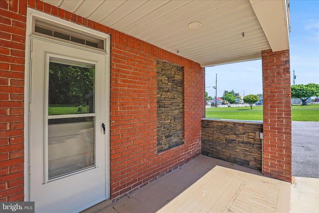 7630 LINCOLN HWY, Abbottstown, PA 17301