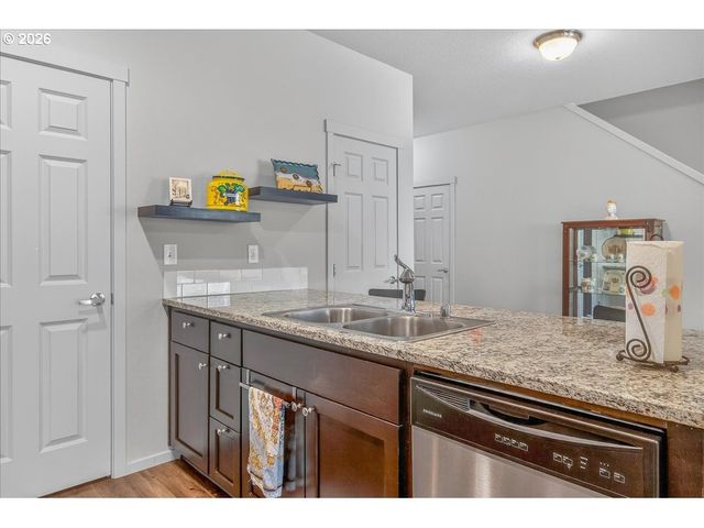 1416 Ne 83RD Dr, Vancouver, WA 98665