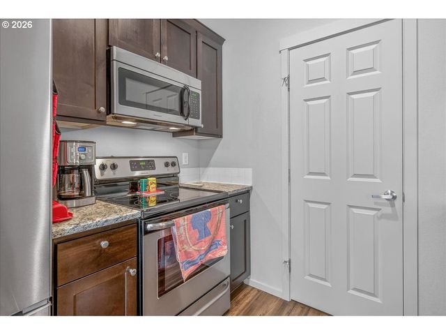 1416 Ne 83RD Dr, Vancouver, WA 98665