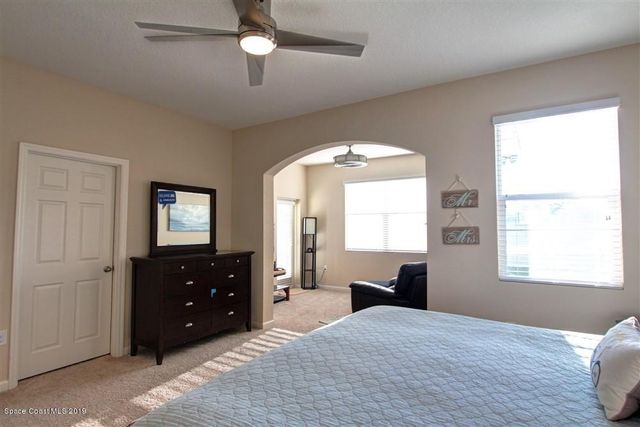 953 Musgrass Circle, West Melbourne, FL 32904