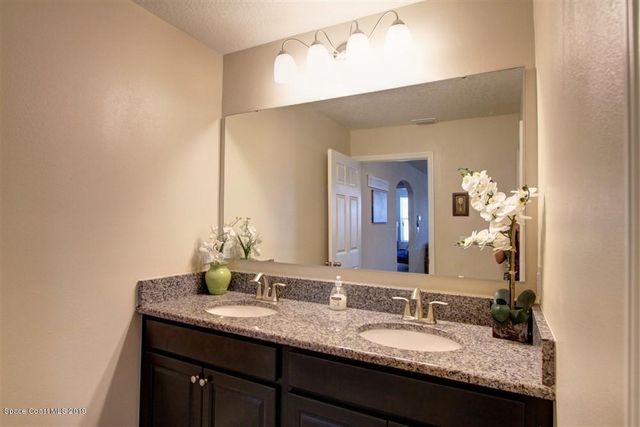 953 Musgrass Circle, West Melbourne, FL 32904