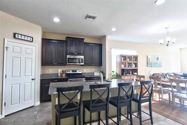 953 Musgrass Circle, West Melbourne, FL 32904