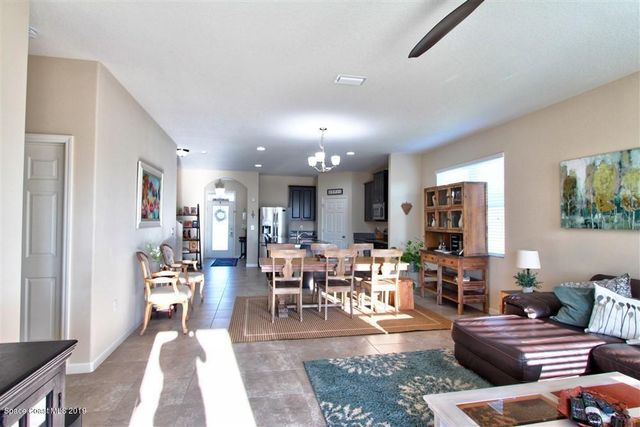 953 Musgrass Circle, West Melbourne, FL 32904