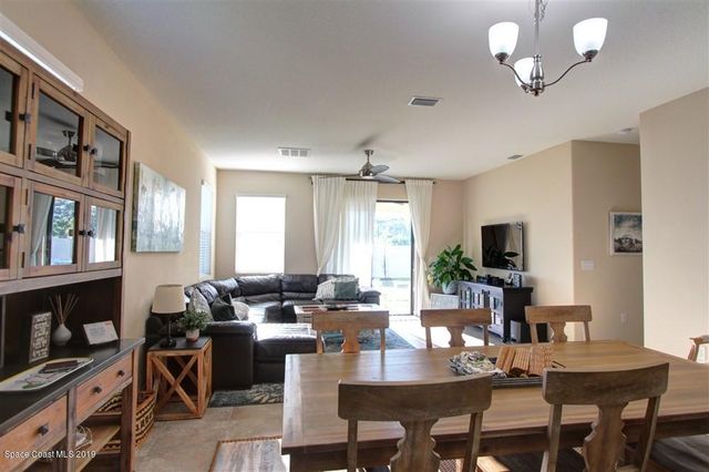 953 Musgrass Circle, West Melbourne, FL 32904