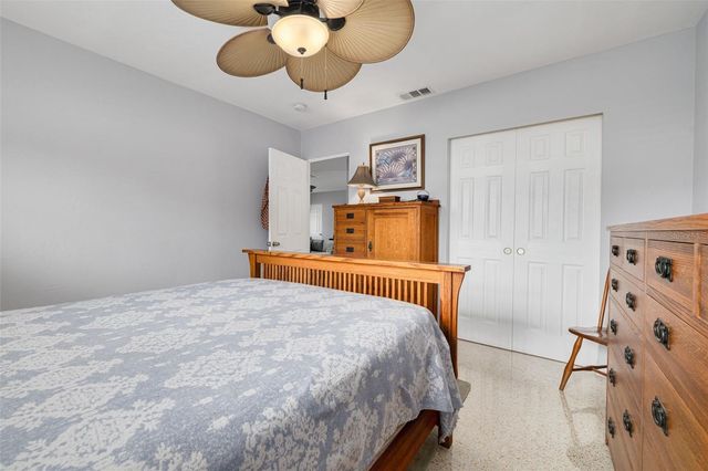 1099 52ND STREET S, Gulfport, FL 33707