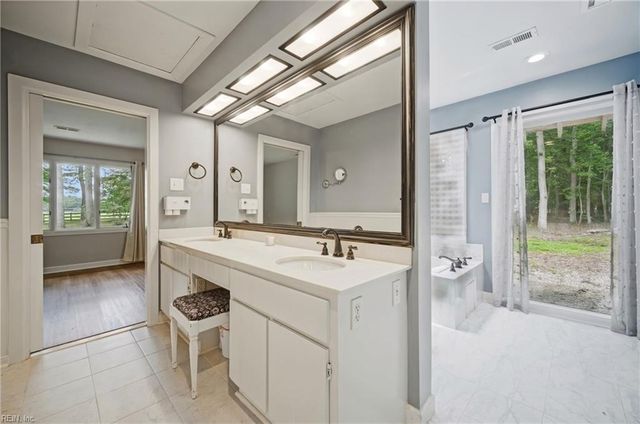 14151 Foursquare RD, Smithfield, VA 23430