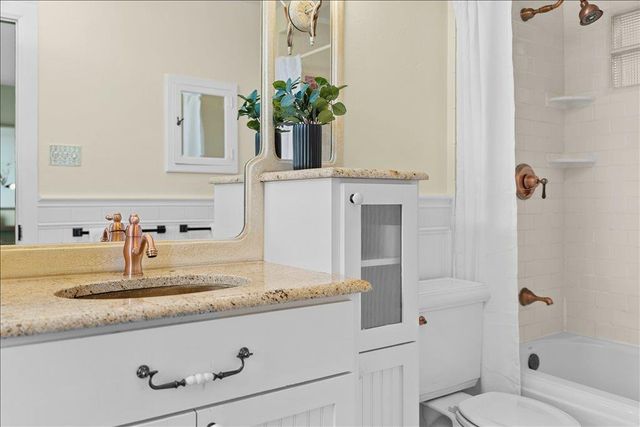 7703 Banpass LN, Austin, TX 78736