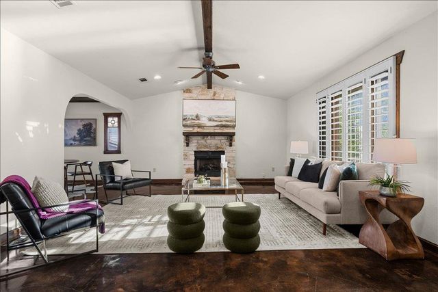 7703 Banpass LN, Austin, TX 78736