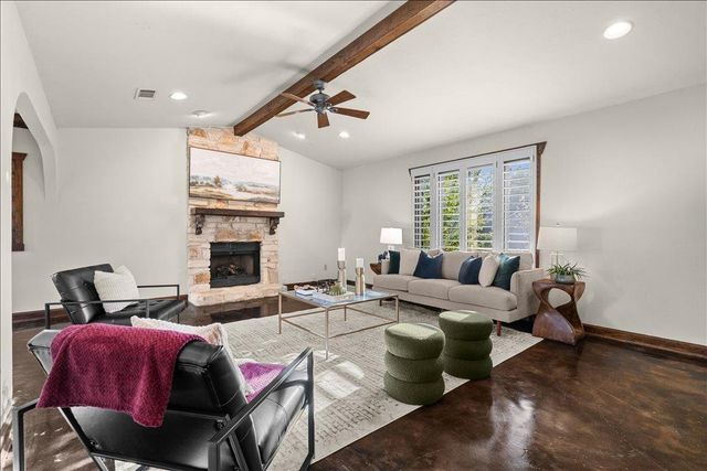 7703 Banpass LN, Austin, TX 78736