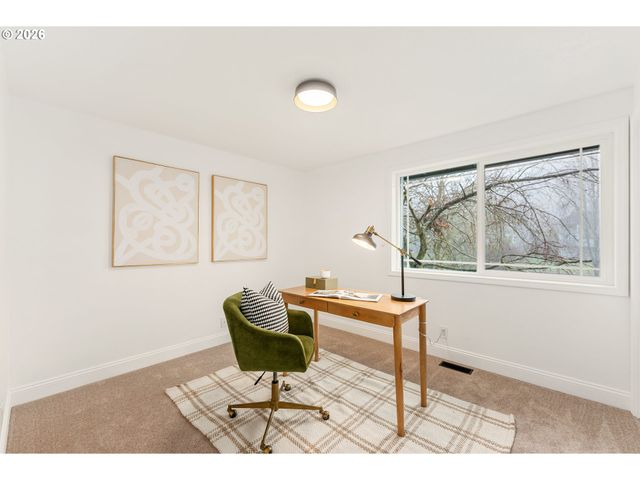 9725 Sw New Forest Dr, Beaverton, OR 97008