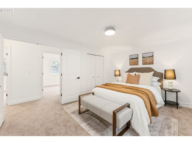 9725 Sw New Forest Dr, Beaverton, OR 97008