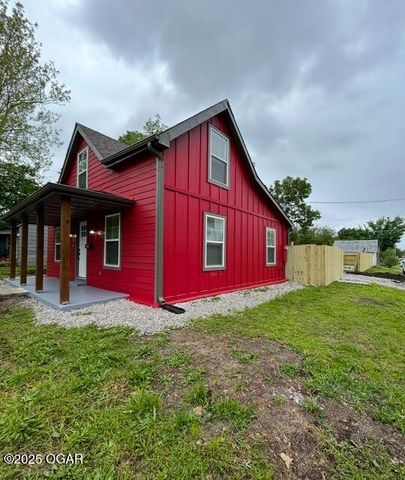 524 N Webb Street, Webb City, MO 64870