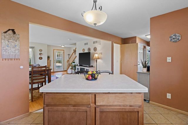 5240 Brandenburg Way, Madison, WI 53718