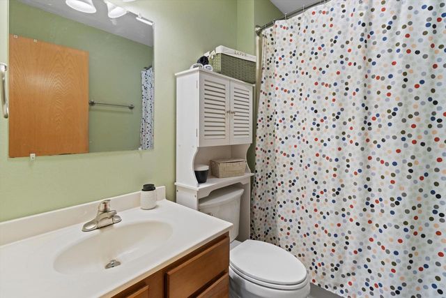 5240 Brandenburg Way, Madison, WI 53718