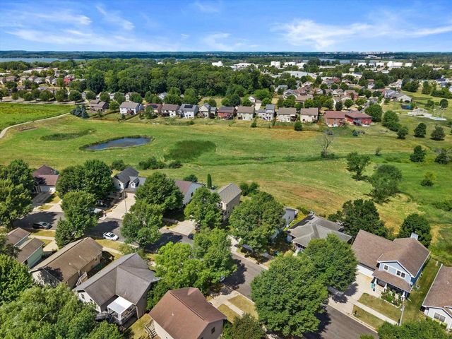 5240 Brandenburg Way, Madison, WI 53718